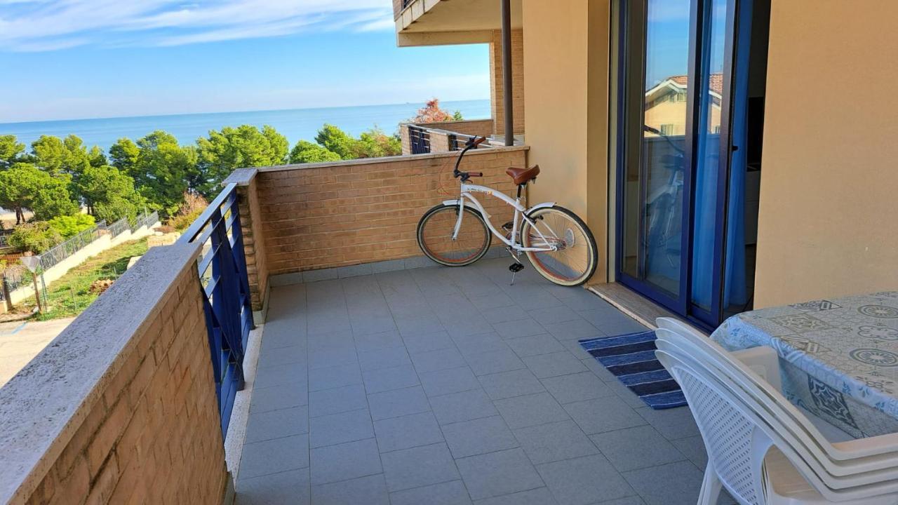Alloggio Vista Mare - Parcheggio Gratis Pineto Exterior photo